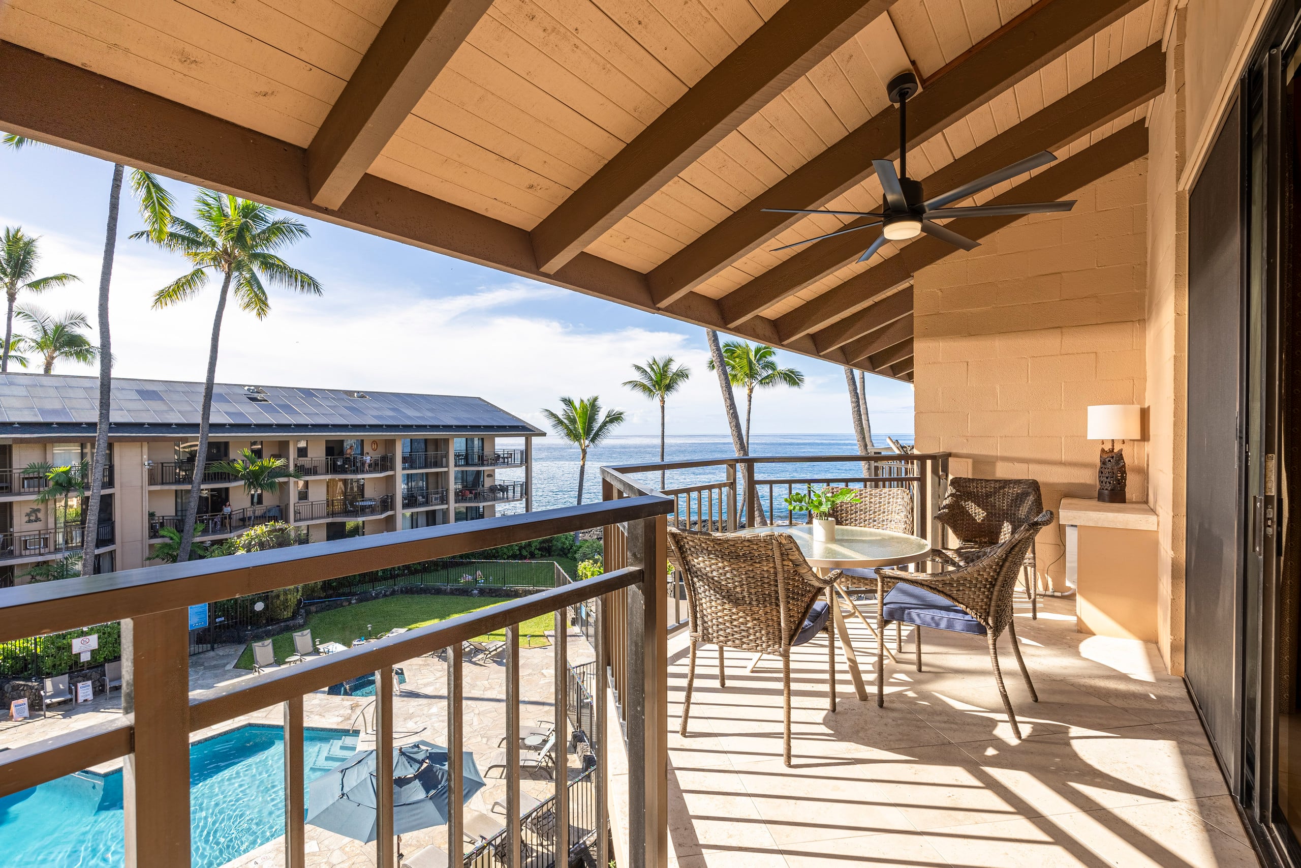 Luxury Oceanside Stay! - Image 22
