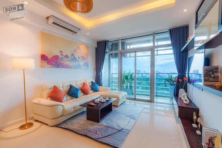Son & Henry Apartment managed Airbnb listing 2