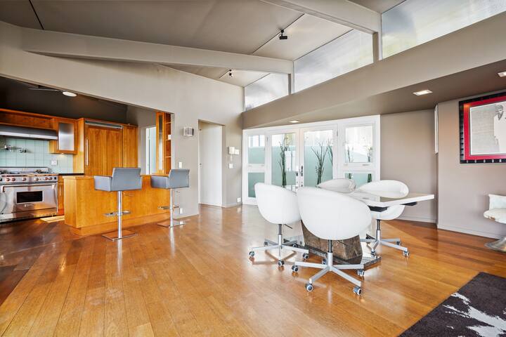 Hollywood Hills Contemporary Sunset Plaza/Chateau gallery image 4