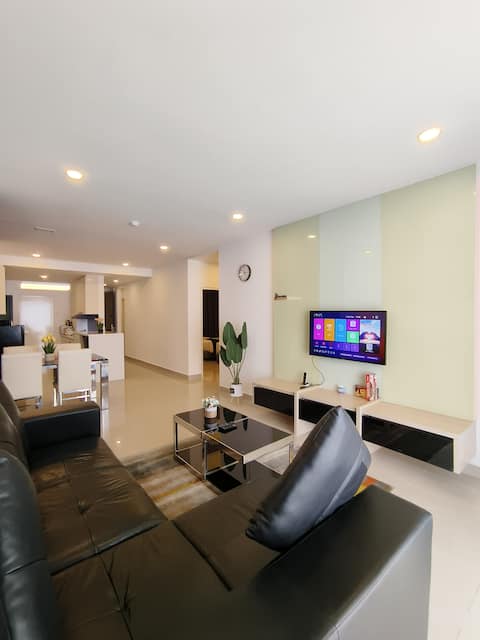 Grand Ion Delemen 2BR 4pax lvl4 by Quince Home