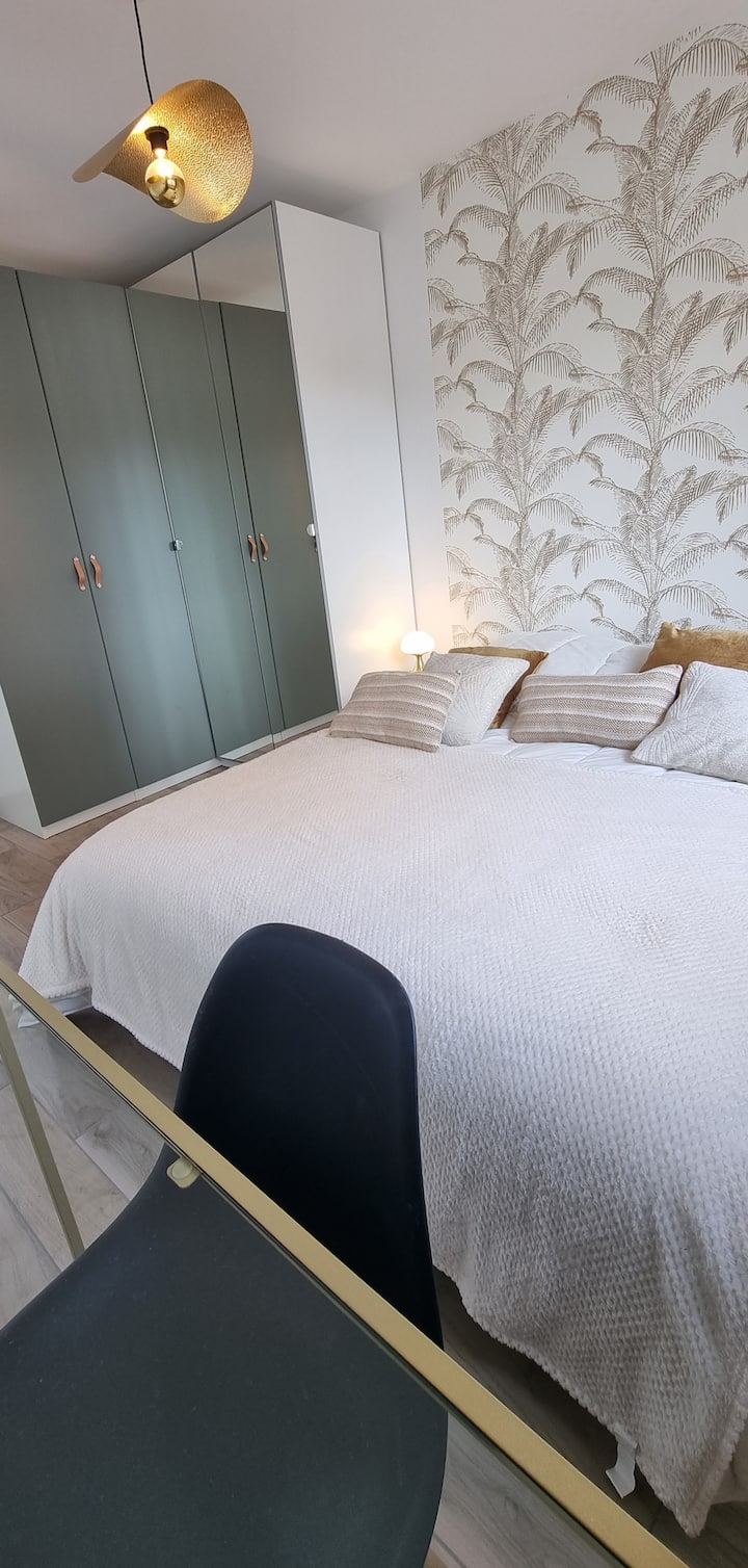 Მასტერ სუიტა (პირველ სართულზე)