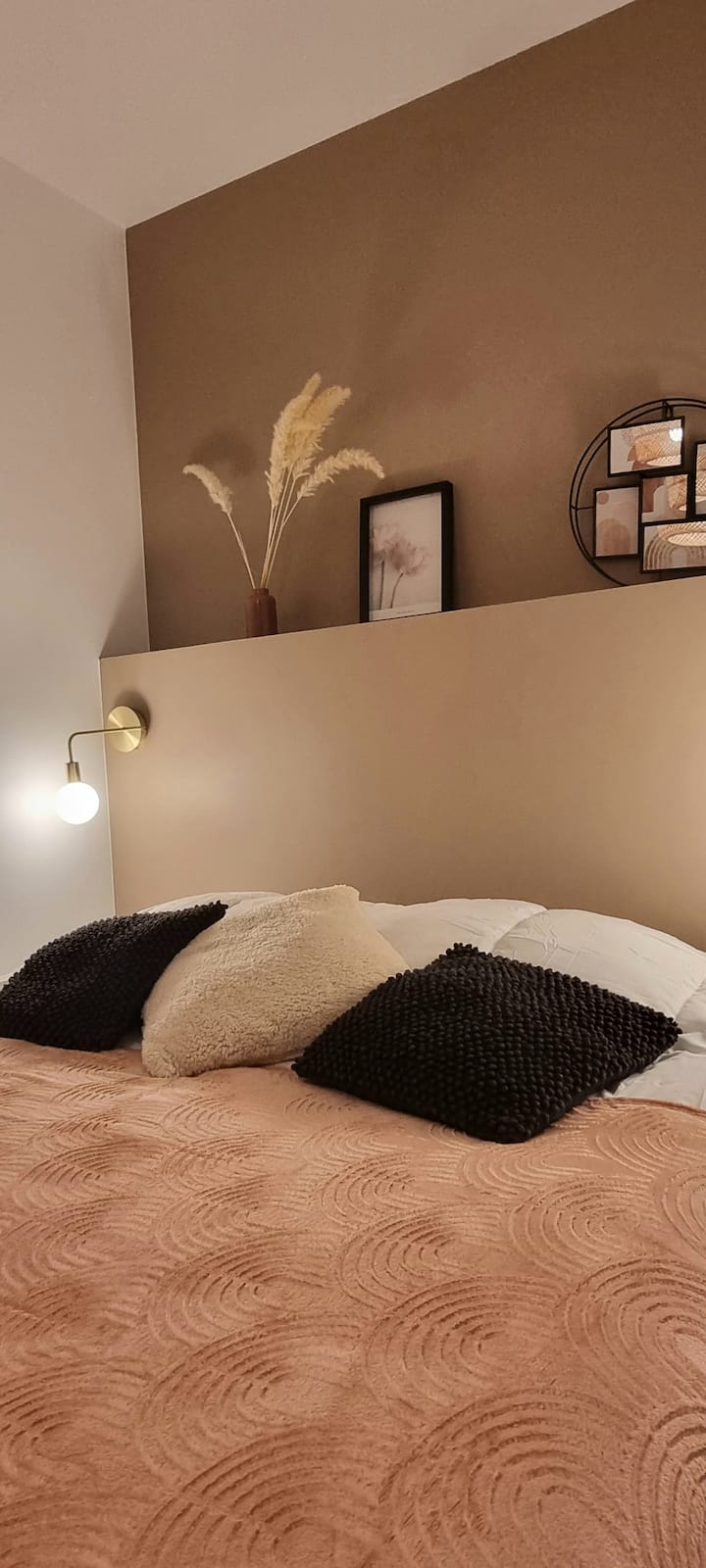 % {date_ოთახი