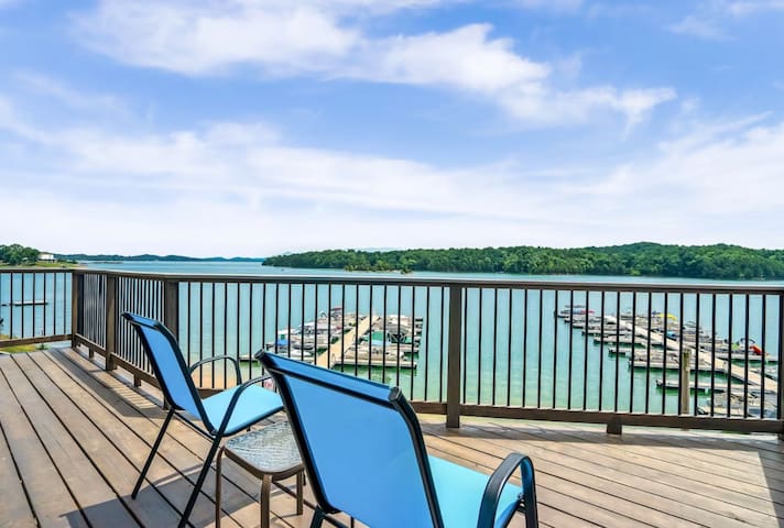Smoky Mtn Lakeside Resort managed Airbnb listing 1