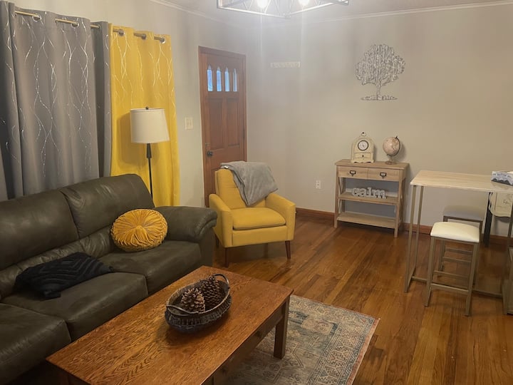 Great Ranch-convenient Location! - Clinton, IA
