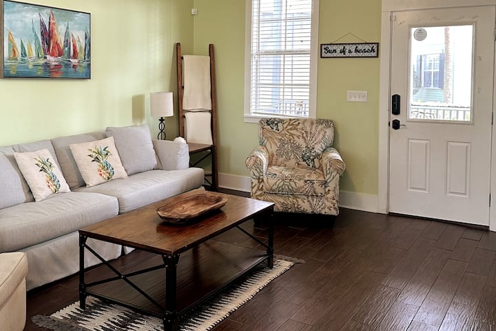 Last Min Spring Deal! 3 Br/3.5 Bath, Pets Welcome! - Port St. Joe