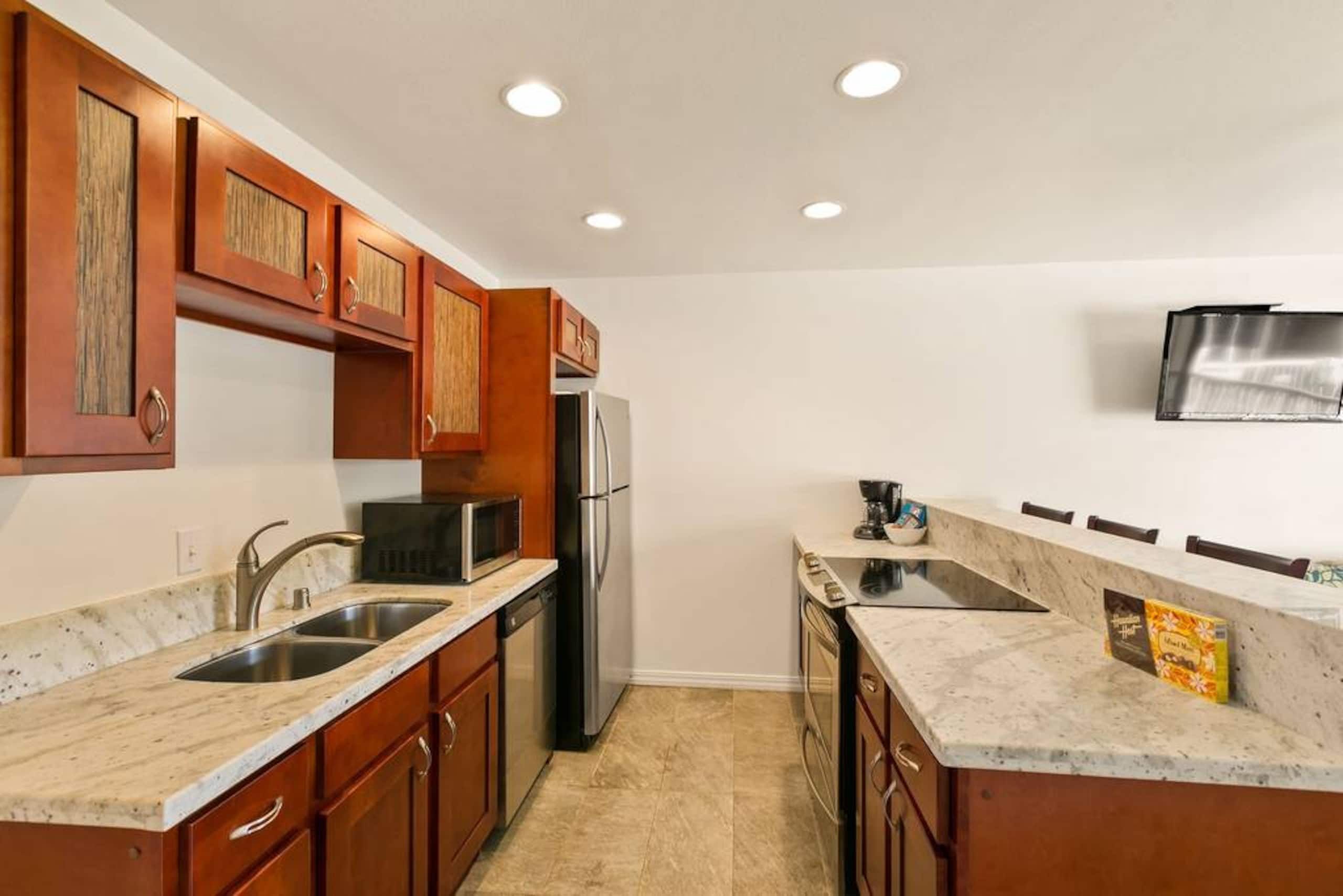 Home in Kapaa · ★4.64 · 3 bedrooms · 4 beds · 2.5 baths - Image 5