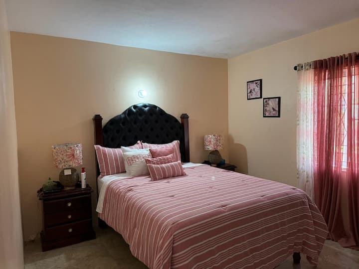 Camera da letto principale, letto queen-size