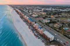 Private Beach/On the Sand/King Beds/Ocean Views!
