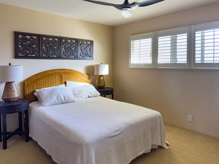 Segundo dormitorio con vistas a la majestuosa Haleakala.