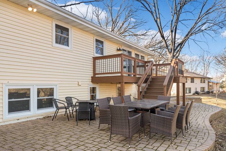 The Modern Pondview Estate in EP gallery image 4