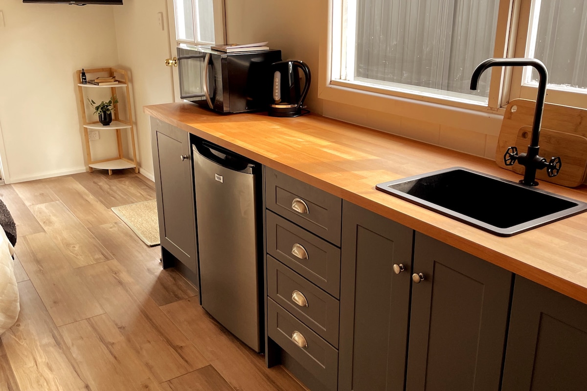 Popular Airbnb listing: Kia Ora Cottage in Callala Beach