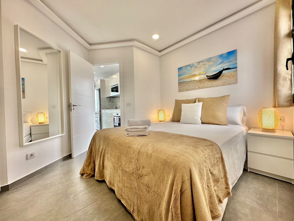 غرفة نوم بسرير مزدوج 