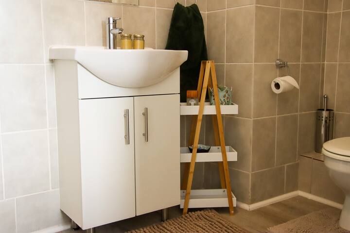 2 Bed Apartment, Valleisig, Durbanville, WC gallery image 2