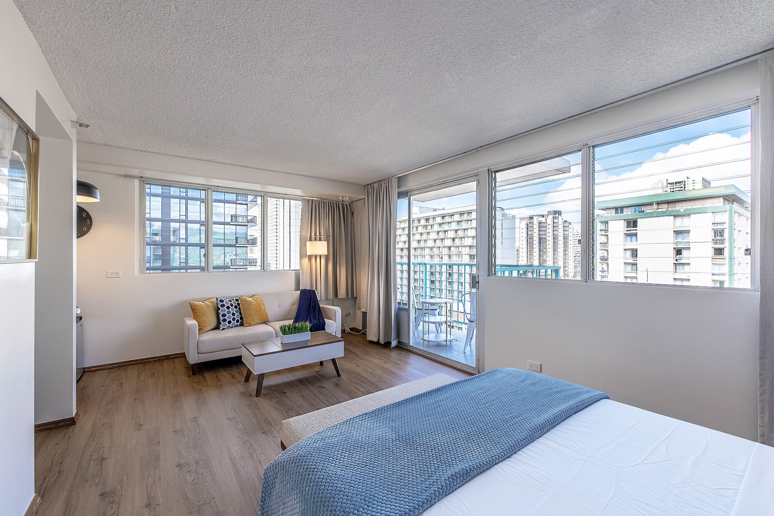 Quaint Studio in Central Waikiki - Image 10
