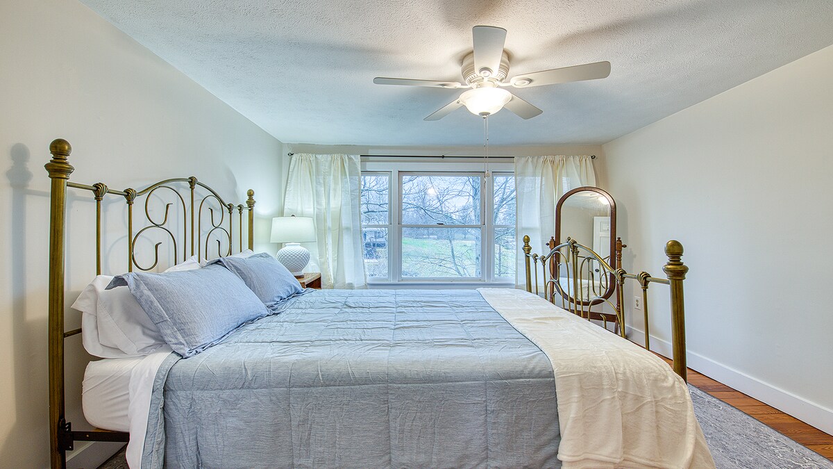 Dhoma e gjumit "Queen" #3, në nivelin e dytë