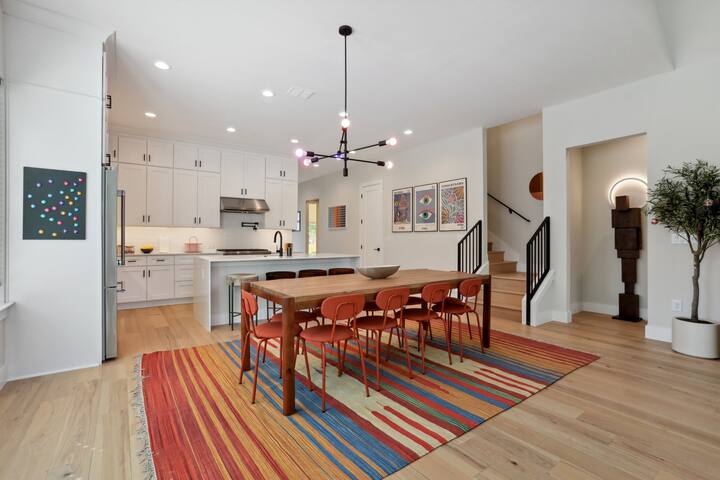 New Construction House w/ Heated Pool Mins From DT gallery image 3