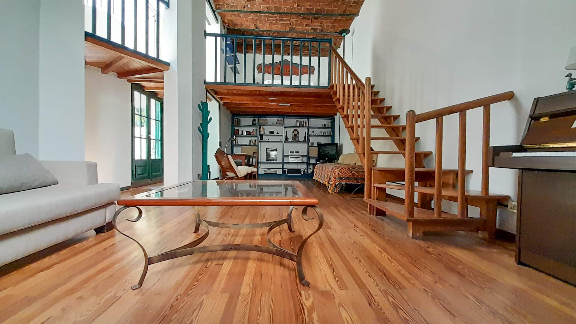 Loft with patio in Monserrat