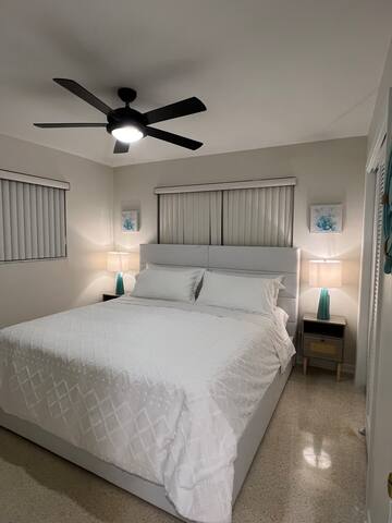 Paradise Waterfront-Jacuzzi-heated Pool-familyhome gallery image 4