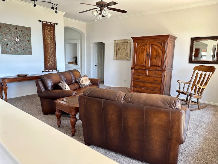Honey Rock Lake View House - Lake Brownwood, TX