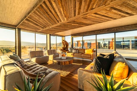 Skyline Ranch-Private 350 Acre Oasis!