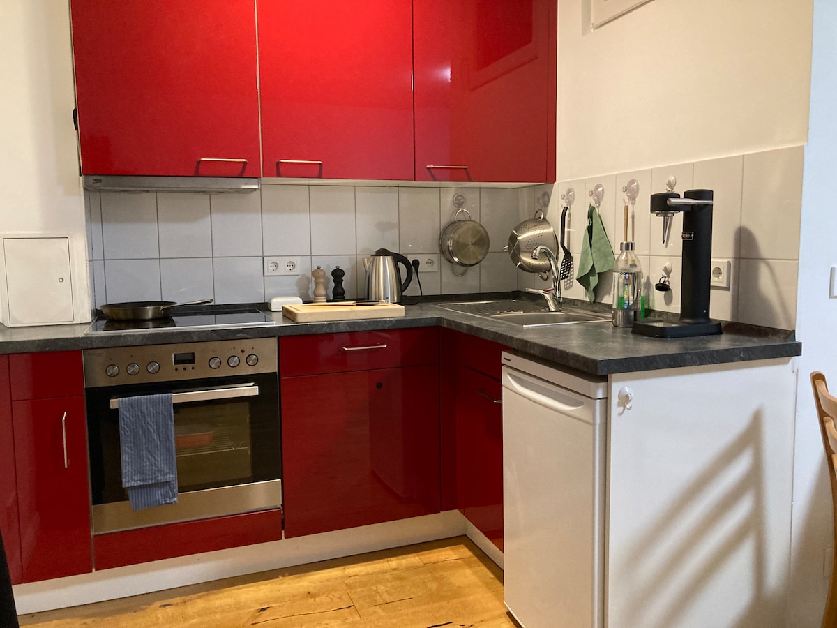 Top performing Airbnb: Central & quiet studio apartment in Hamburg