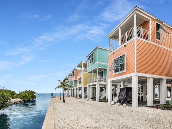 Ocean Waves Below Your Balcony - 2br (Min 28 Days) - Islamorada, FL