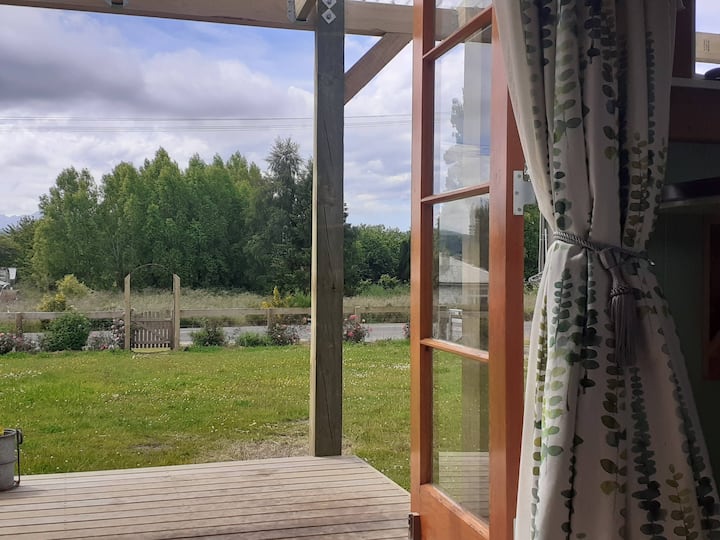 Cosy, Warm Hideaway - Fiordland