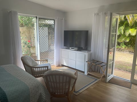 Cute granny flat in beachside location