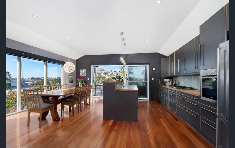 Pura Vida Allambie: Escape, Entertain and Unwind gallery image 2