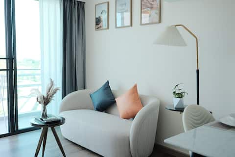 The One Two-Bedroom Two-Bedroom Family Suite by Central Festival