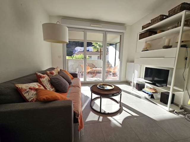 Agence Les Palmiers managed Airbnb listing 3