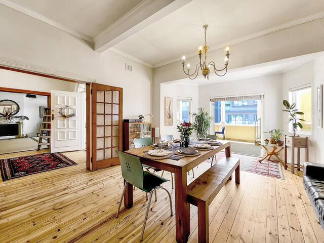 Incredible Home in Bantry Bay gallery image 3