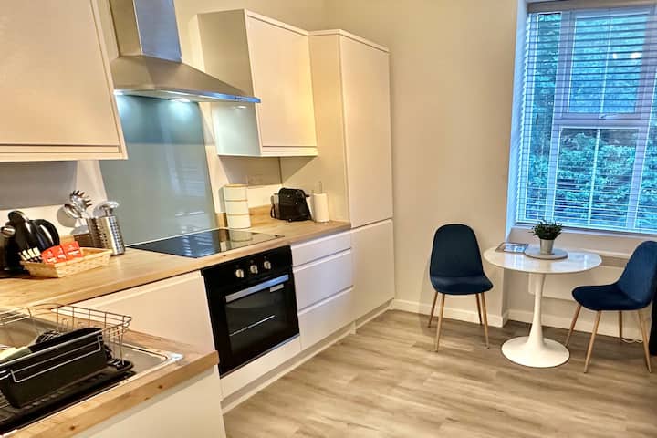Serenity Retreat - Cozy Apartment Close To Beach - Boscombe