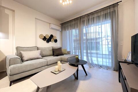Gleaming apartment near Athens Metro Mall-B2
