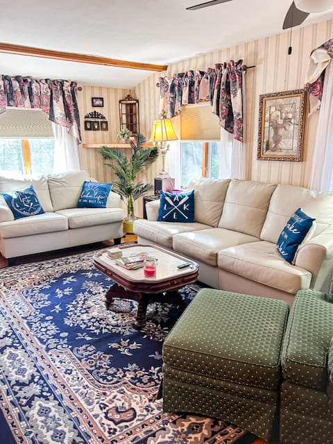 Best Summer Lakeside Cabin in NH - The Jaffrey Gem