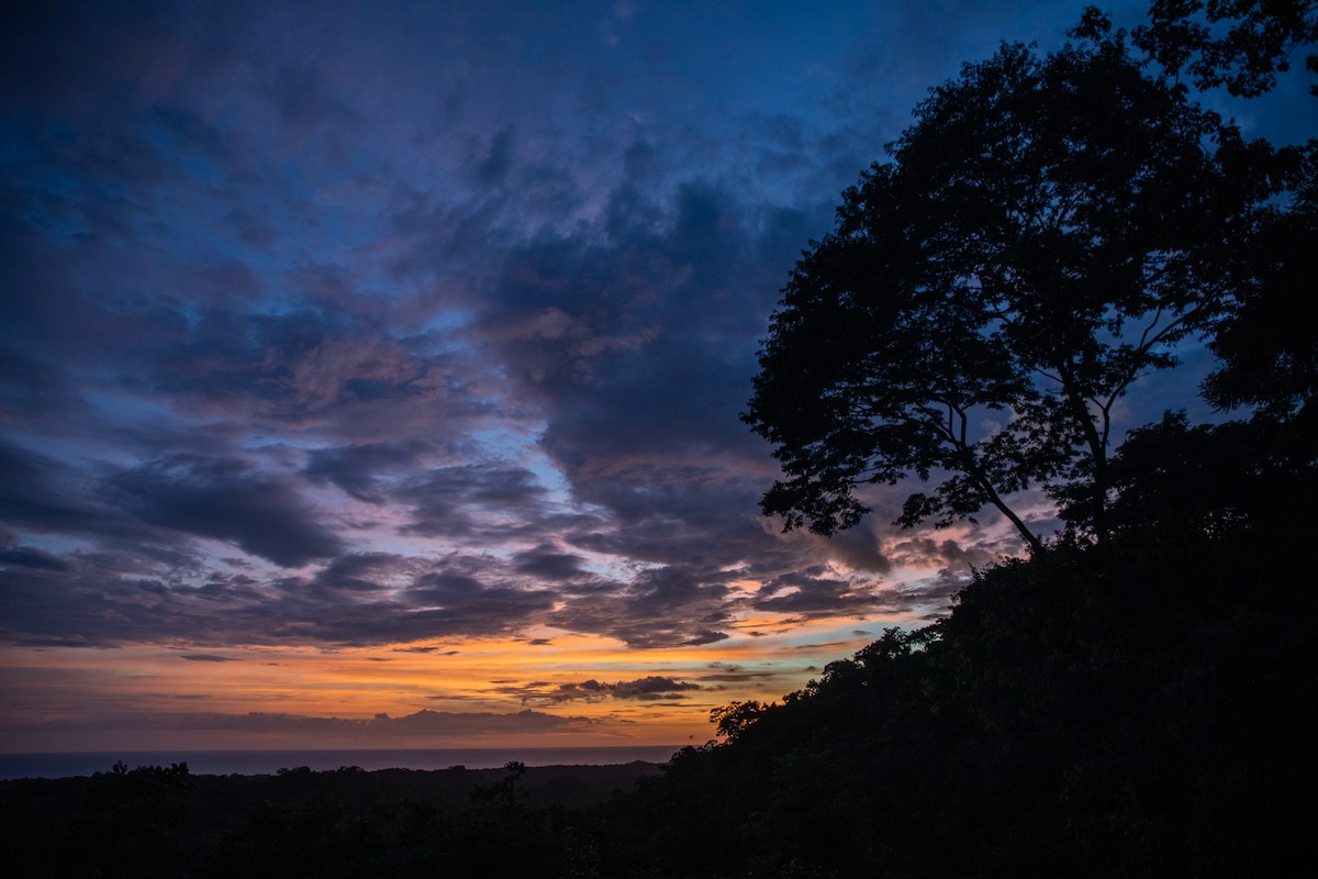 Brandnew design loft, best sunsets, next to beach - Lofts for Rent in Nosara, Provincia de Guanacaste, Costa Rica - Image 1