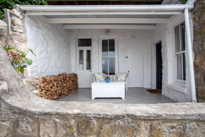 St James Sea View apartment gallery image 4