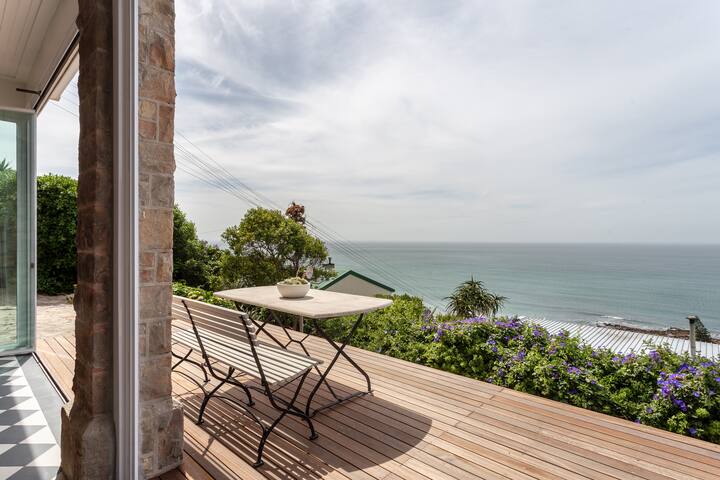 St James Sea View apartment gallery image 2