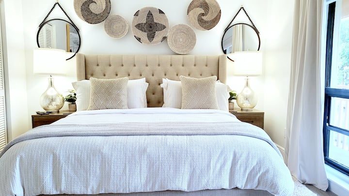 סוויטת אורחים יוקרתית עם מיטת קינג סייז