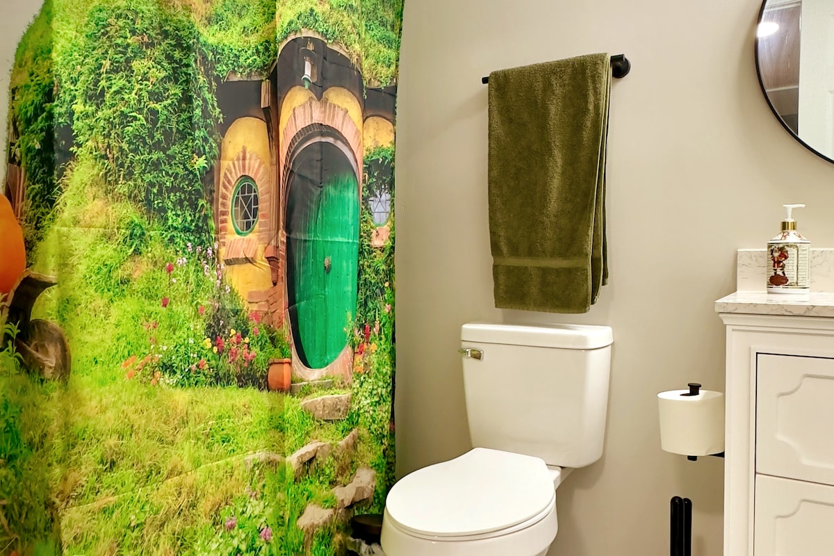 Hobbiton Charm 2 BR Townhouse