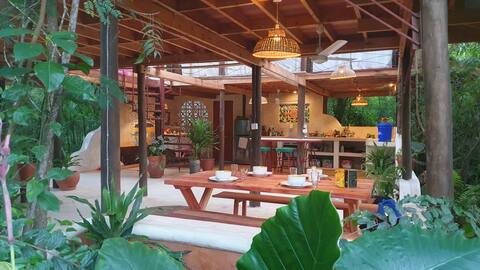 Moyo Homestay guest