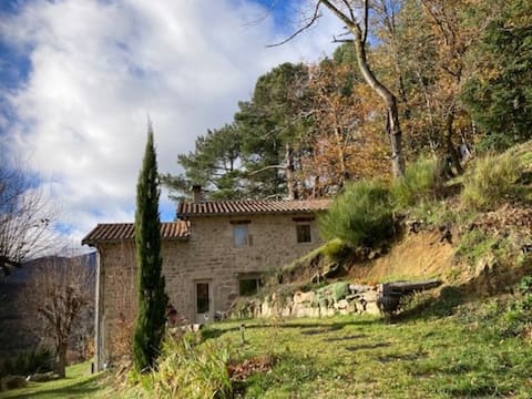 Charming house, quiet, open to nature