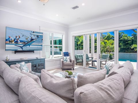 Successful Airbnb property: 4-Bedroom Coastal Retreat *Special Fall Rates* in Islamorada, Village Of Islands
