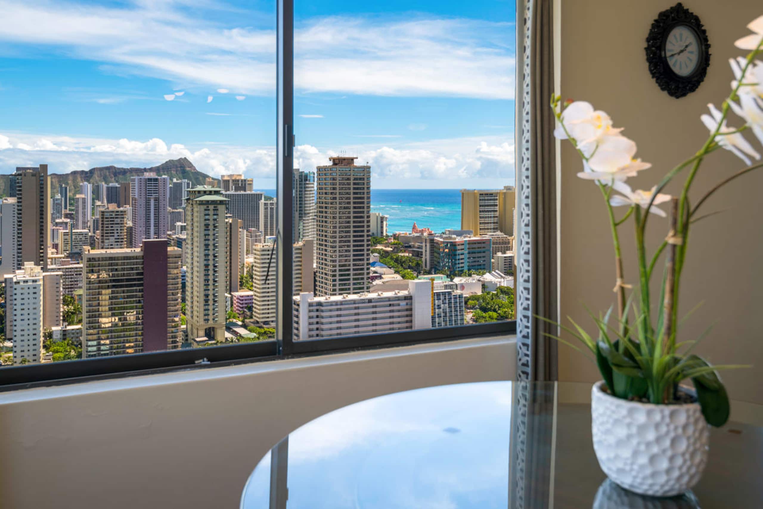 HM PH 303 Comfy Penthouse in Waikiki - Sleeps 6 - Image 12