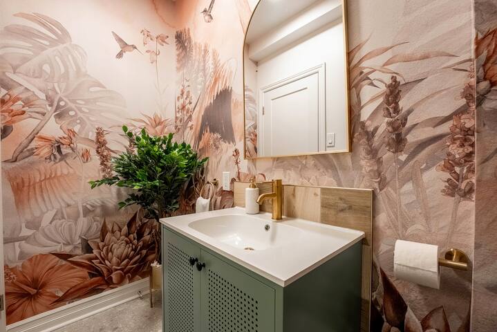 Zena Habitat IV | Parking+Charging | Arcade | AC gallery image 5