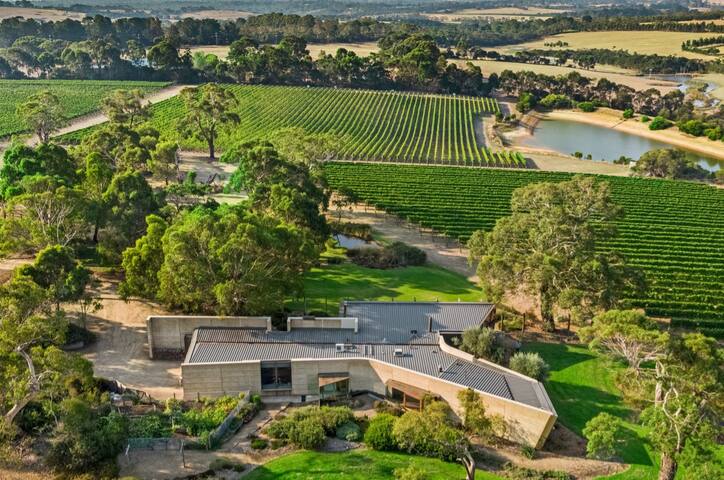 Vineyard House gallery image 5