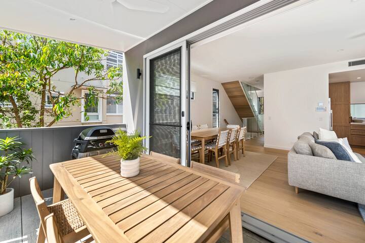 Luxury Retreat: Villa 17 on Hastings St gallery image 3