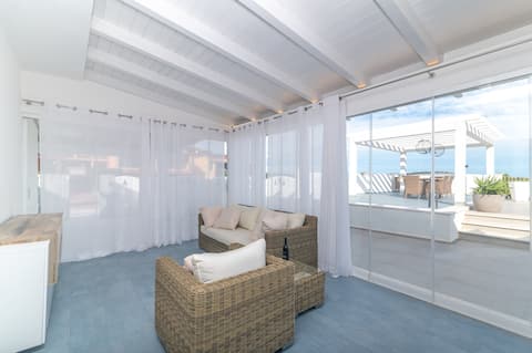 Successful Airbnb property: Panoramic Penthouse in Golfo Aranci