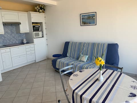 Annonce Airbnb populaire: full sea view in the city center à Pléneuf Val André