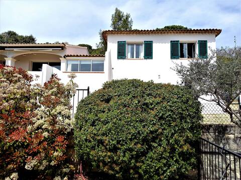 VAR, beautiful villa, stunning views, up to 8 people